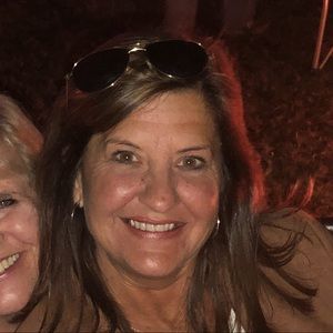 Meet your Posher, Carol